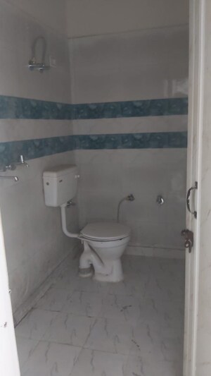 Attached Bathroom in 1.5 BHK Builder Floor at Mayur Vihar – for Rent