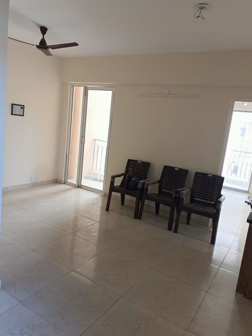 2.5 BHK + Study Room 700 Sq.Ft. Apartment in Signature Global Proxima