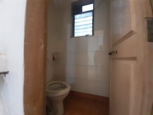 Master Bedroom in 1 BHK Apartment at Dindoshi Onkar CHS, Malad East – for Rent