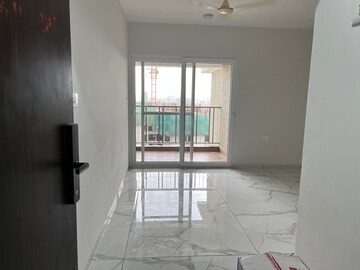 Room in 2 BHK Apartment at Rahul Downtown, Punawale – for Rent