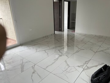 Room in 2 BHK Apartment at Rahul Downtown, Punawale – for Rent