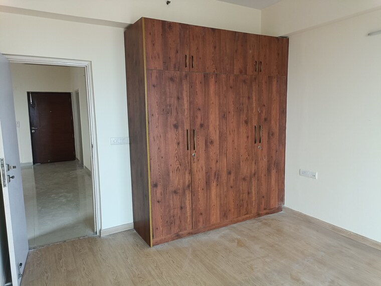 Room, tulip-violet 4 Bedroom 2010 Sq.Ft. Apartment In Sector 69 Gurgaon 9644545