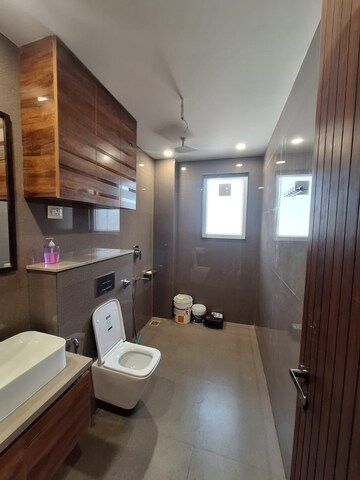 Bathroom in 3 BHK Builder Floor at Palam Vihar – for Rent