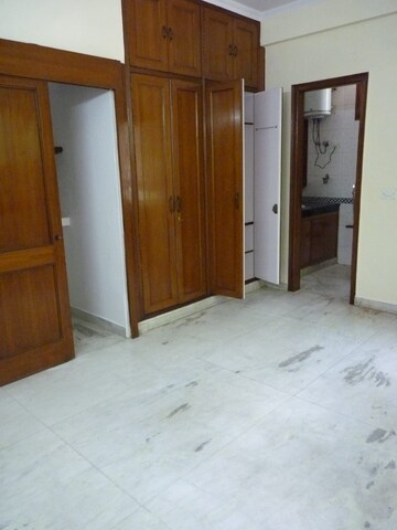 Room in 2 BHK Builder Floor at Malviya Nagar – for Rent