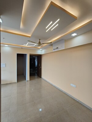 Room in 2.5 BHK Apartment at Lodha Lakeshore Greens, Dombivli East – for Rent