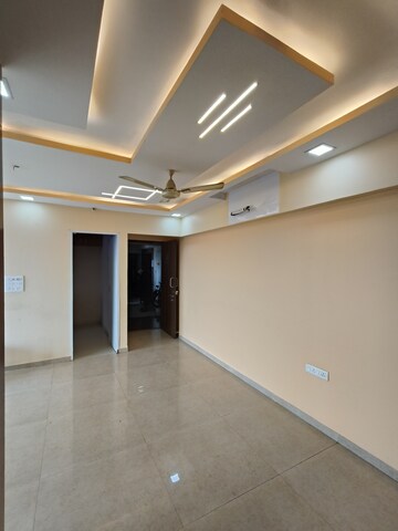 Room in 2.5 BHK Apartment at Lodha Lakeshore Greens, Dombivli East – for Rent