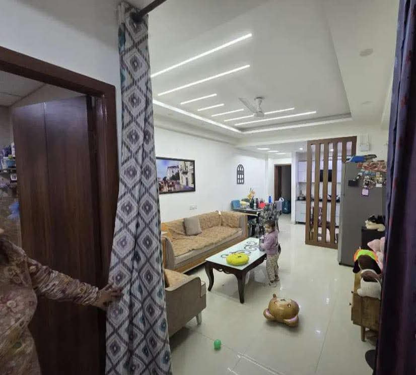 2 BHK Apartment For Rent in Panchsheel Greens II