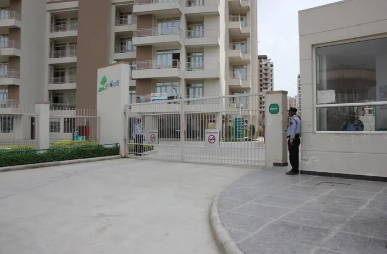  Parking, supertech-ecociti 3.5 Bedroom 1750 Sq.Ft. Apartment In Sector 137 Noida 9644375