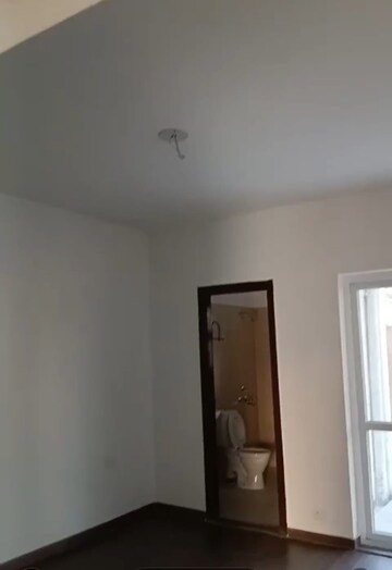 Room in 3 BHK Builder Floor at BPTP Elite Floors, Sector 83 – for Sale