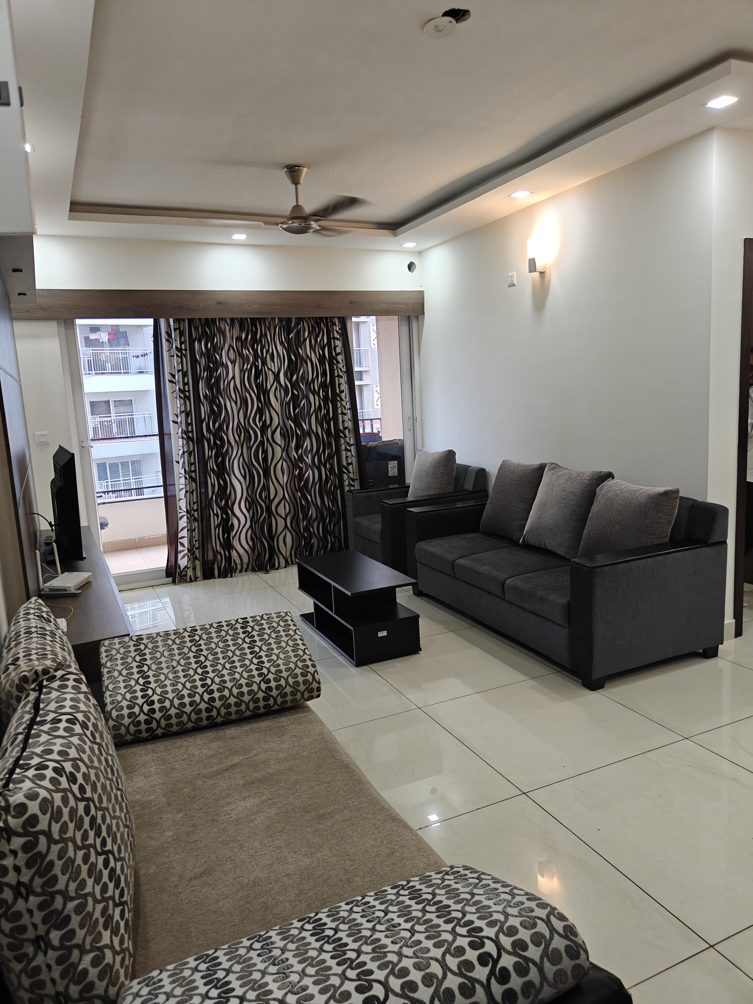 2 BHK + Extra Room Apartment For Rent in Sparkle Marquise
