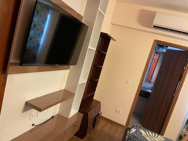 Other, gomti nagar 4 Bedroom 2500 Sq.Ft. Apartment In Gomti Nagar Lucknow 9644733