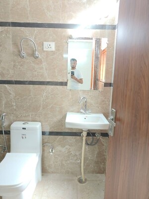 Bathroom in 2 BHK Builder Floor at Saket – for Rent