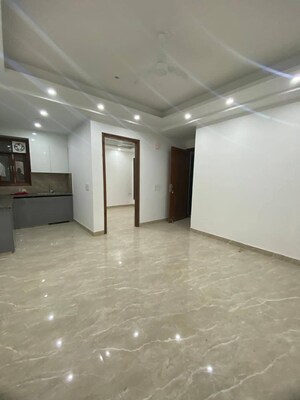 Room in 3 BHK Apartment at Sainik Farm – for Rent