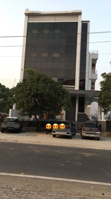  Office Space For Rent in Khandari