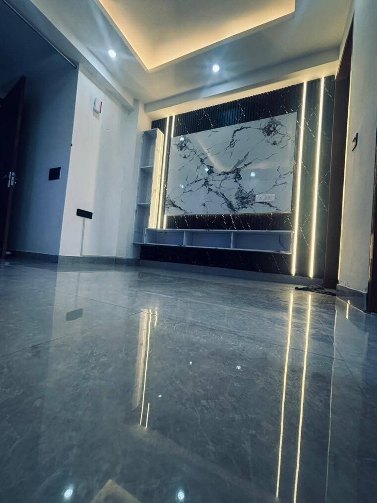 Room, paryavaran complex 3 Bedroom 1500 Sq.Ft. Apartment In Paryavaran Complex Delhi 9644927