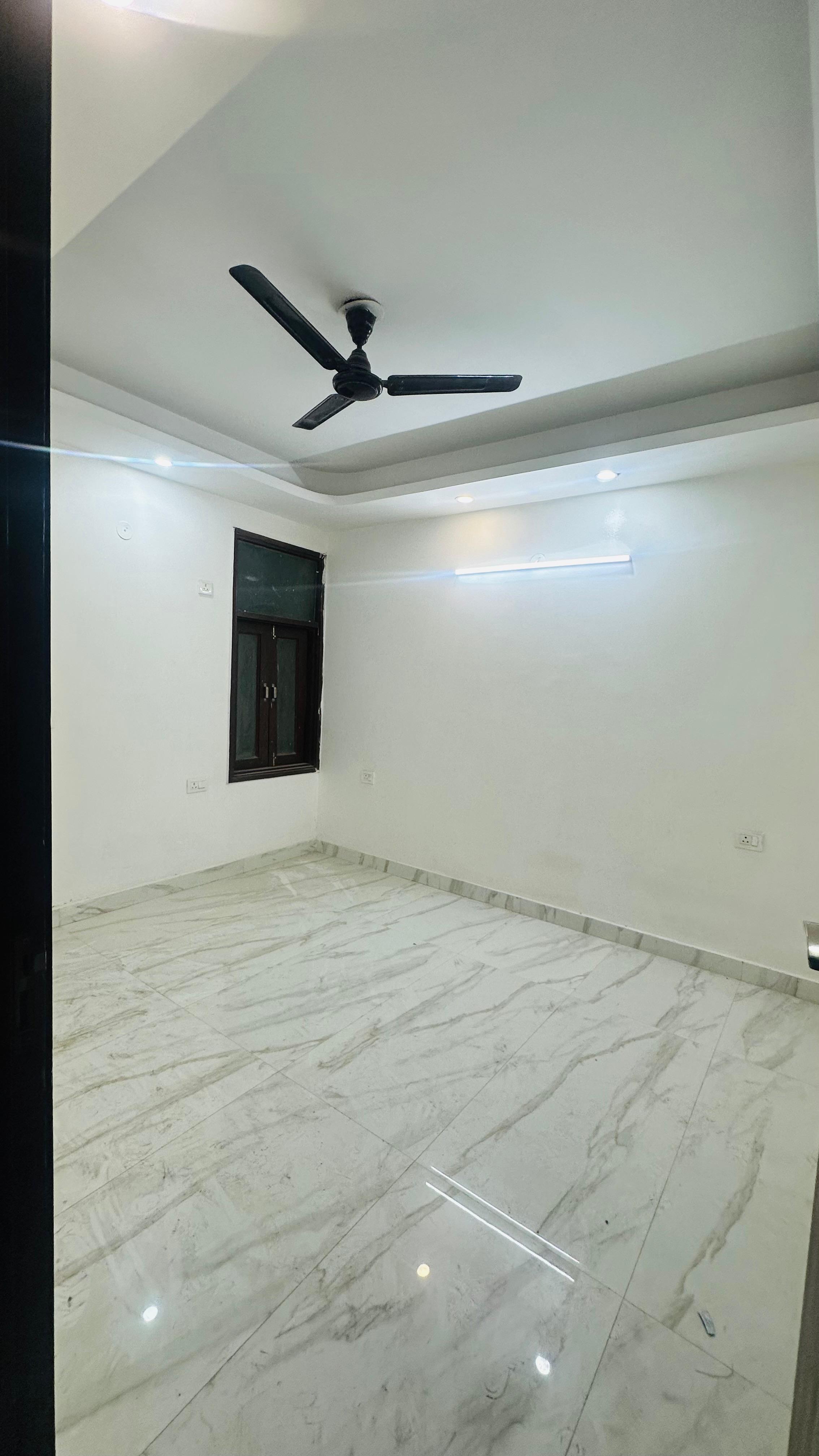 2 BHK Builder Floor For Rent in Saket