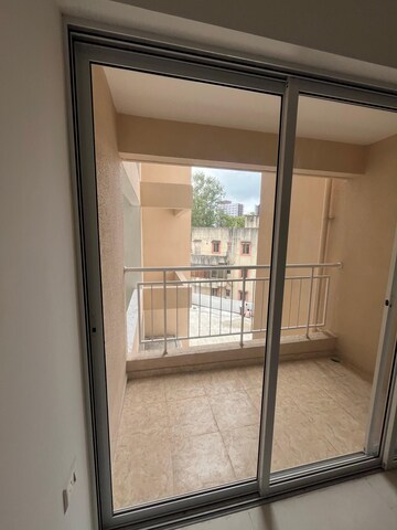 Room in 2 BHK Apartment at Laxmi Homes Yerwada, Yerawada – for Rent