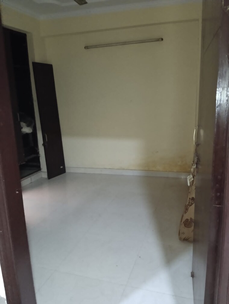 Room, saket 2 Bedroom 850 Sq.Ft. Builder Floor In Saket Delhi 9645265