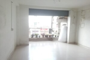 Room in  Showroom at Sector 29 – for Rent