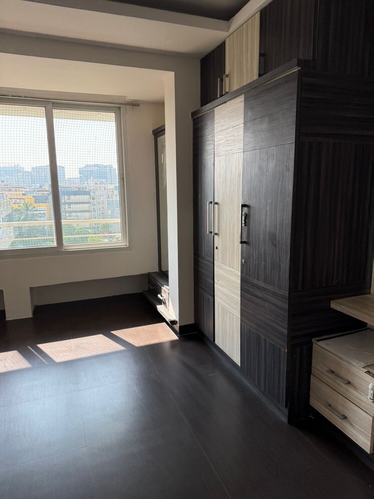 Room, stand-alone-apartment 3 Bedroom 1476 Sq.Ft. Apartment In Madhapur Hyderabad 9645377