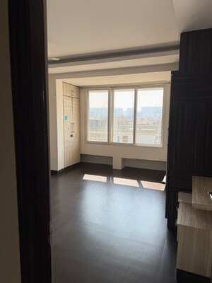 Room in 3 BHK Apartment at Stand Alone Apartment, Madhapur – for Rent