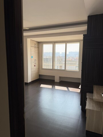 Room in 3 BHK Apartment at Stand Alone Apartment, Madhapur – for Rent