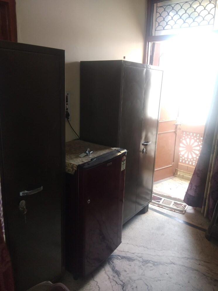 Bathroom, rohini sector 3 1 Bedroom 600 Sq.Ft. Builder Floor In Rohini Sector 3 Delhi 9645435