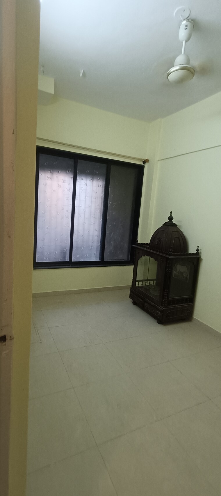 Room, siddharth-nagar-chs 3 Bedroom 930 Sq.Ft. Apartment In Borivali East Mumbai 9645632