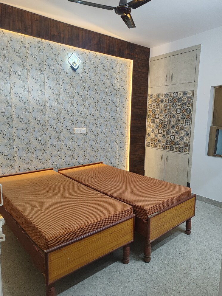 Bedroom, rwa-apartments-sector-26 2.5 Bedroom 1450 Sq.Ft. Villa In Sector 26 Noida 9645499