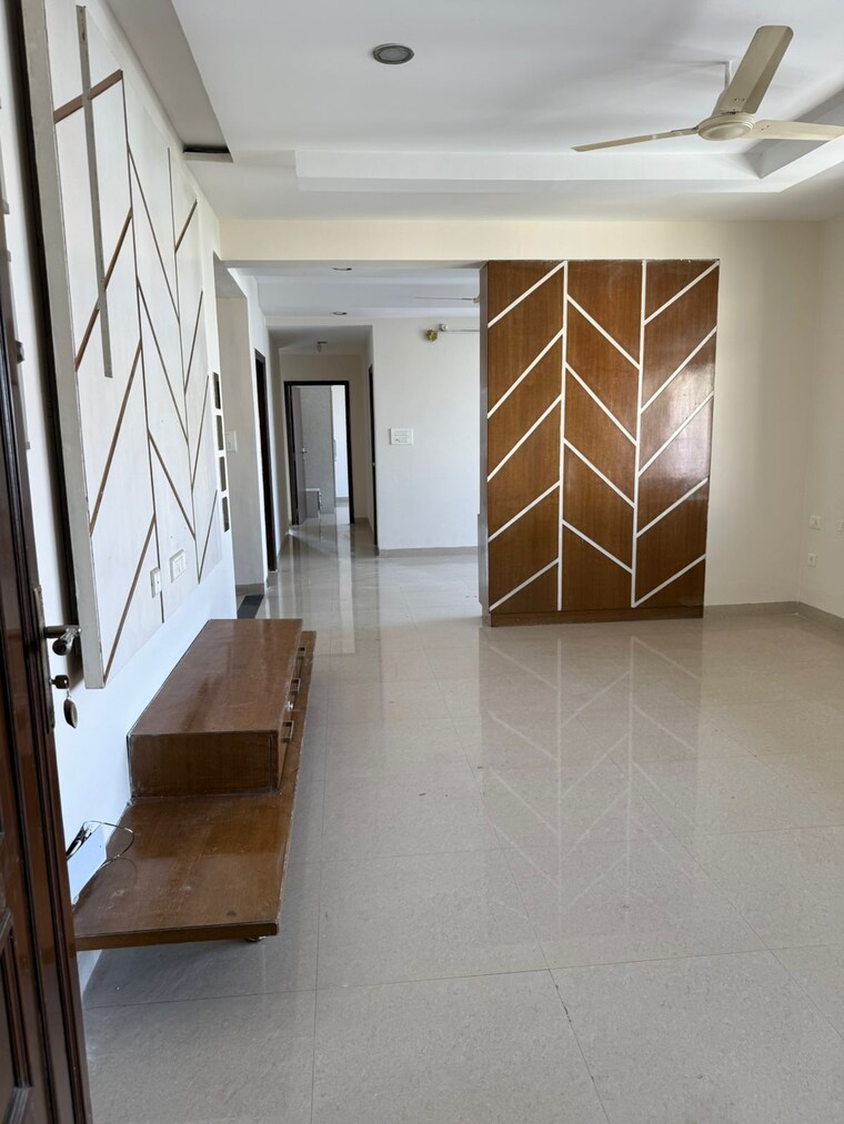 Room, stand-alone-apartment 3 Bedroom 1476 Sq.Ft. Apartment In Madhapur Hyderabad 9645377