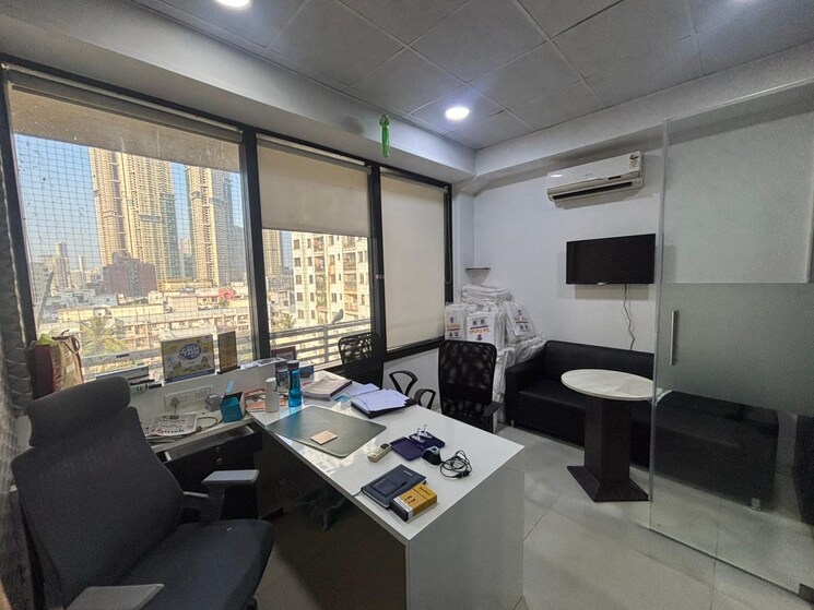 Team Area, malad west Commercial Office Space 1100 Sq.Ft. In Malad West Mumbai 9645391