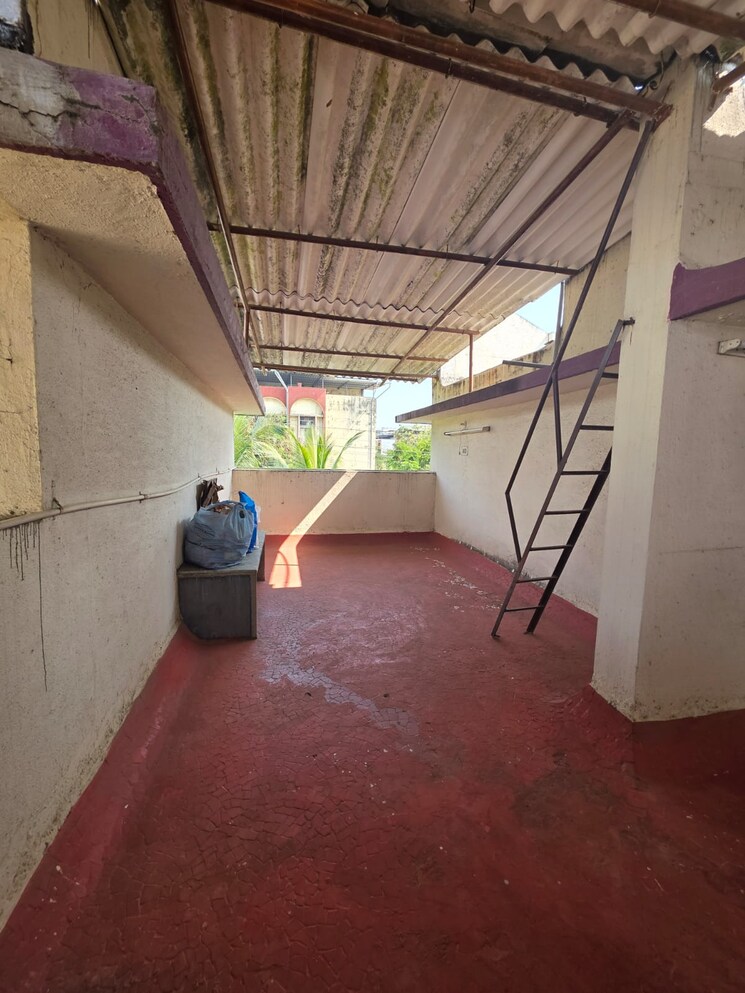 Balcony, tilak nagar 6+ Bedroom 9000 Sq.Ft. Apartment In Tilak Nagar Mumbai 9645399