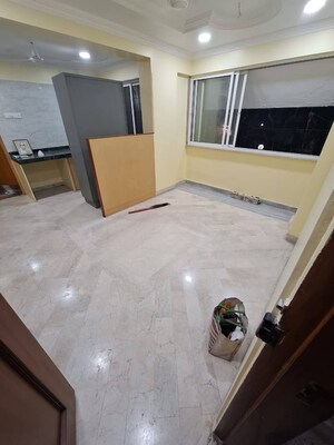 Room in 1 BHK Apartment at Azad Nagar – for Rent