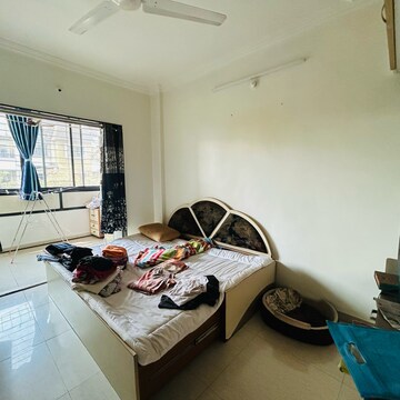 Team Area in 3 BHK Apartment at Sun Empire, Sun City – for Rent