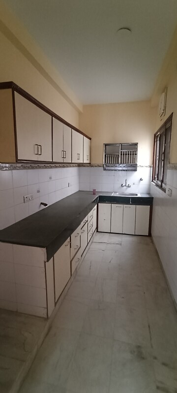 Kitchen in 3 BHK Builder Floor at Unitech Palms, South City 1 – for Rent