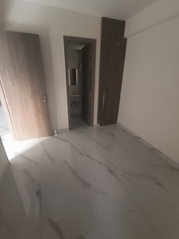 Room in 2 BHK Apartment at M3M Soulitude, Sector 89 – for Rent