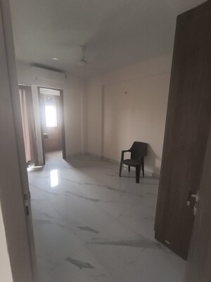 Room in 2 BHK Apartment at M3M Soulitude, Sector 89 – for Rent