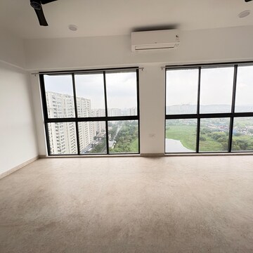 Room in 4 BHK Apartment at Lodha Palava Serenity B, Taloja Bypass Road – for Sale