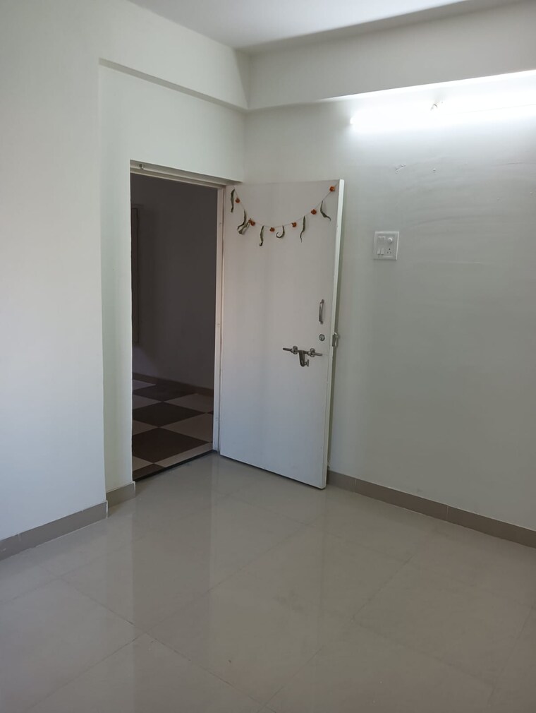 Room, goregaon west 1 Bedroom 482 Sq.Ft. Apartment In Goregaon West Mumbai 9645735