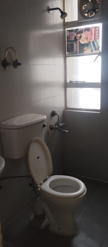 Bathroom in 2 BHK Apartment at Signature Global Signum 107, Sector 107 – for Rent