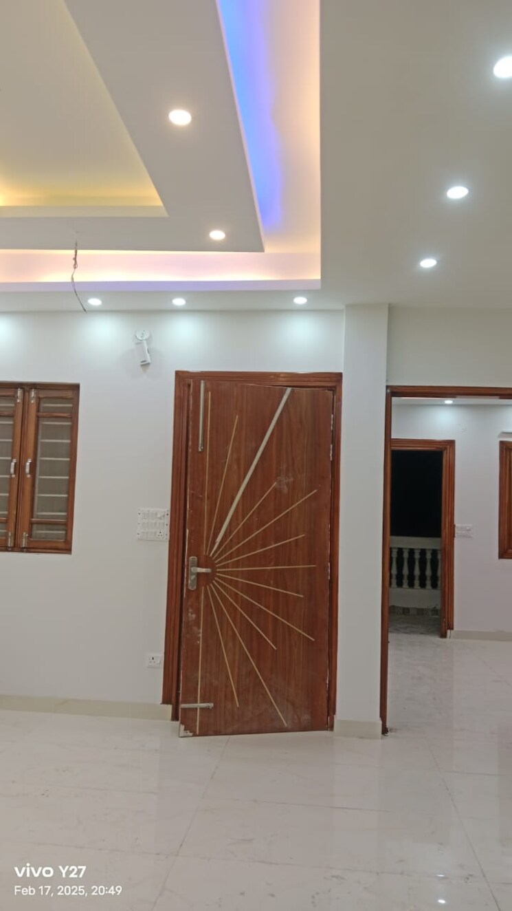 Room, tilak nagar 3.5 Bedroom 1600 Sq.Ft. Apartment In Tilak Nagar Mumbai 9645828