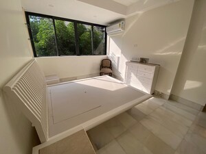 Team Area in 3 BHK Apartment at Malabar Hill – for Rent