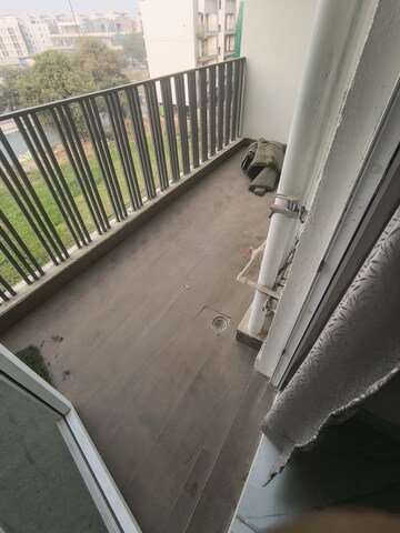 Furnished Amenities in 3 BHK Apartment at M3M Soulitude, Sector 89 – for Rent