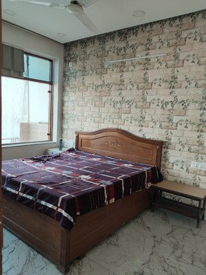 1 RK Builder Floor For Rent in Ashoka Enclave Faridabad, Sector 34