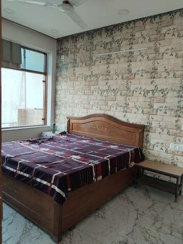 1 RK Builder Floor For Rent in Ashoka Enclave Faridabad, Sector 34