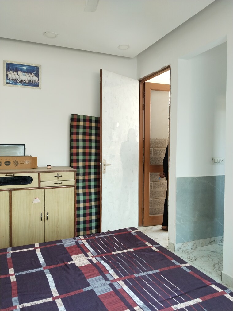 Bedroom, ashoka-enclave-faridabad 1 RK 700 Sq.Ft. Builder Floor In Sector 34 Faridabad 9645930