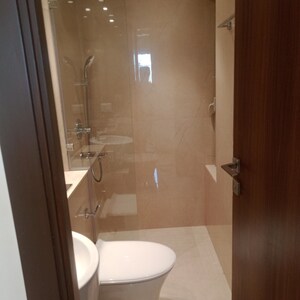 Bathroom in 1 BHK Apartment at Hiranandani Highland, Powai – for Rent