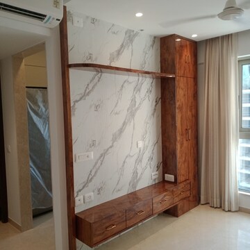 Room in 1 BHK Apartment at Hiranandani Highland, Powai – for Rent