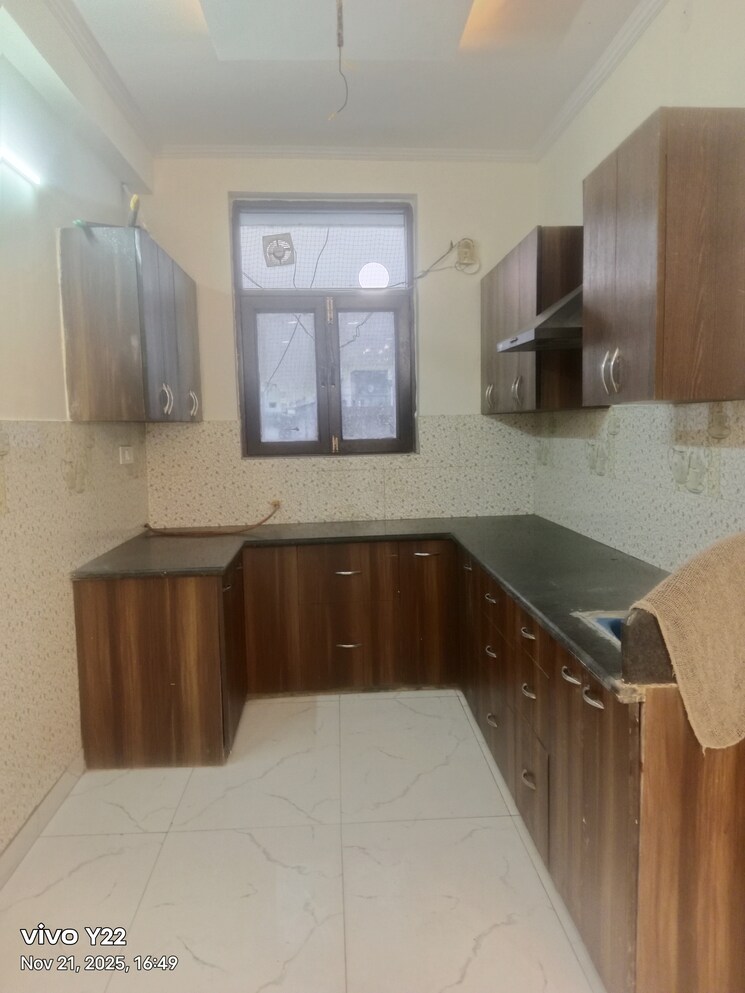 Kitchen, ashoka-enclave-faridabad 3 Bedroom 2115 Sq.Ft. Builder Floor In Sector 34 Faridabad 9645945