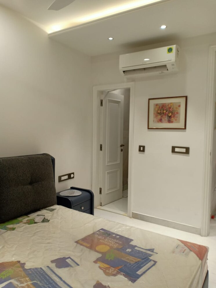 Bedroom, sarvapriya vihar 3 Bedroom 1800 Sq.Ft. Apartment In Sarvapriya Vihar Delhi 9645919